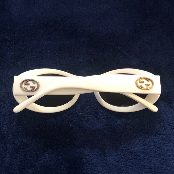 Authentic Vintage Gucci Sunglasses GG2400 - White - Picture 2 of 13